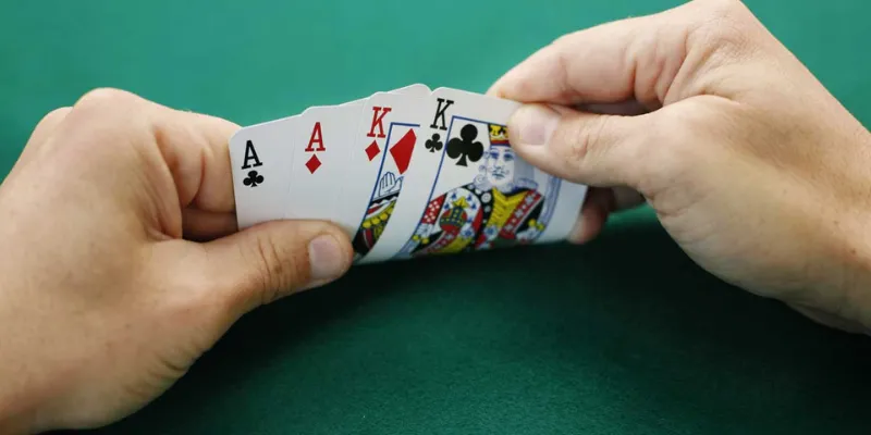 Giới thiệu cơ bản về Poker Omaha